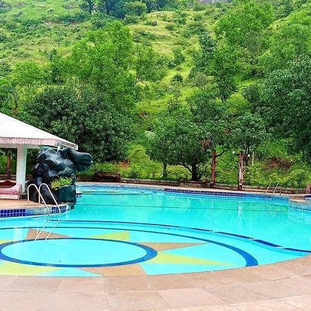 Golden Resort And Farm Насик Экстерьер фото